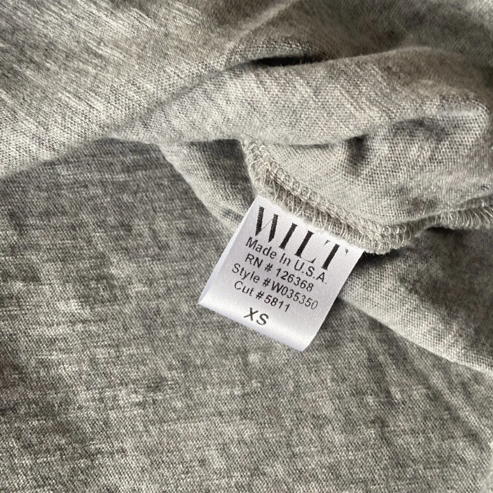 Wilt 3/4 Sleeve V-Neck Shirttail Tee w/Raw Hem Top - Picture 8 of 9